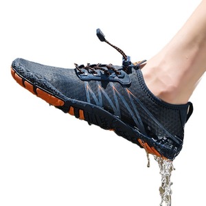 Chaussures aquatiques décontractées à séchage rapide pour hommes et femmes, chaussures de plage pieds nus, chaussettes aquatiques de yoga pour le surf, le fitness et la <span class=keywords><strong>marche</strong></span> - Product Image 5