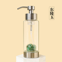 Vente en gros de bouteille en cristal d'améthyste de guérison naturelle Bouteille de pompe à gravier en cristal Accueil Hôtel Articles d'usage quotidien