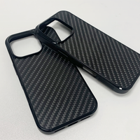 Vente en gros de coque de téléphone en fibre de carbone noire brillante de luxe pour iPhone 16 16 Plus 16 Pro Max 17 Air