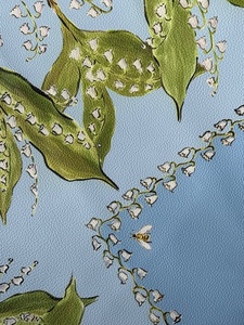 Nouveau tapis de mahjong américain élégant en cuir floral motif muguet, 31,5 x 31,5 pouces - Product Image 4