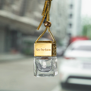 Wholesale Custom Logo Durable Square Shape 8ml Glass Empty Air Fragrance <strong>Diffuser</strong> Mini <strong>Car</strong> Hanging Perfume Bottle With Box - Product Image 3