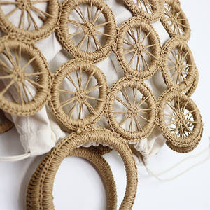 Bolso de mimbre con patrón de rueda cuadrada para mujer, bolsa de mano de mimbre hecho a mano, informal, de viaje, playa, Verano - Product Image 4