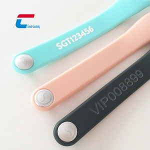 Pulseras de silicona con logotipos personalizados, reconocimiento NFC, anillos de equipo de colores hechos a medida, pulseras de apoyo para conciertos, venta al por mayor - Product Image 6