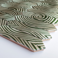 Mosaïque en forme de flèche noire au design moderne, carreaux en aluminium jet d'encre de 4 mm pour mur intérieur, solution de conception graphique améliorée pour le parquet
