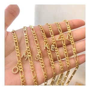 Bijoux de pied à la mode en strass 26 lettres pendentif Bracelet de cheville en or 18k chaîne Figaro en cristal CZ Bracelet de cheville initiale en acier inoxydable - Product Image 1