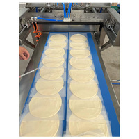 Machine de formage de paratha à commande PLC, machine de laminage de film avec système d'alimentation automatique du film – Ventes flash