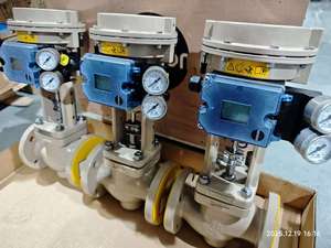 ตัวกระตุ้นไดอะแฟรมแบบลมรุ่น Sa-mson 3277 พร้อมตัวควบคุมแบบ Globe Body รุ่น 3241 และตัวควบคุมแก๊สรุ่น 3725 - Product Image 1