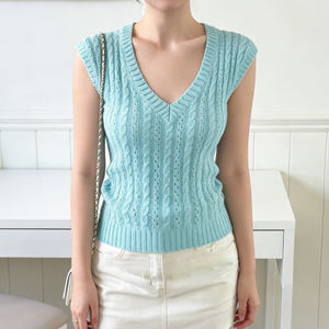 Chaleco de punto de moda estilo Pure Desire, color verde menta, con cuello en V y diseño calado. - Product Image 1