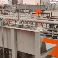 Machine de fabrication de clôtures à mailles losangées entièrement automatique pour ferme avec moteur PLC, engrenages et roulements, protection du bétail et des cultures, haute durabilité