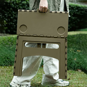 Pequeña mesa plegable de plástico portátil para acampar al aire libre - Product Image 5