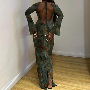 Robes longues ajustées pour femmes, nouveau style, col rond, manches longues, imprimées, dos nu, avec détail de nouage, tendance - Product Image 4