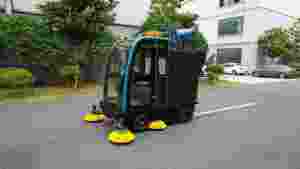 Mesin Penyapu Industri Tertutup Sepenuhnya, Peralatan Pembersih Pengumpul Debu Listrik, Sikat Samping untuk Lantai Beton, Epoxy, dan Terrazzo - Product Image 6