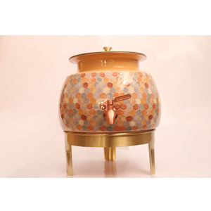 หม้อทองแดงขนาดเล็ก 5000 มล. งานฝีมือระดับพรีเมียม ดีไซน์ 3 มิติ หม้อทองแดงเคลือบทองพร้อมขาตั้งทองเหลือง ฝาปิด น้ำหนัก 1.750 กก. - Product Image 1