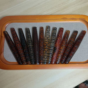 Vente en gros d'agate naturelle de l'Asie occidentale avec divers motifs <span class=keywords><strong>et</strong></span> inscriptions perles tibétaines anciennes Dzi pour l'artisanat de cadeaux - Product Image 4