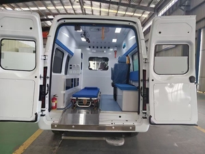 Ampio Veicolo Ospedaliero Ambulanza in Paraguay con Barella, Bombola di Ossigeno Medicale, Monitor Paziente e Sistema di Trasporto - Product Image 3