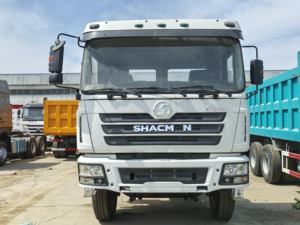 SHACMAN Delong Truck Tractor Blanco 2x8 Camión medio pesado Sistema hidráulico avanzado y dispositivo de descarga - Product Image 6