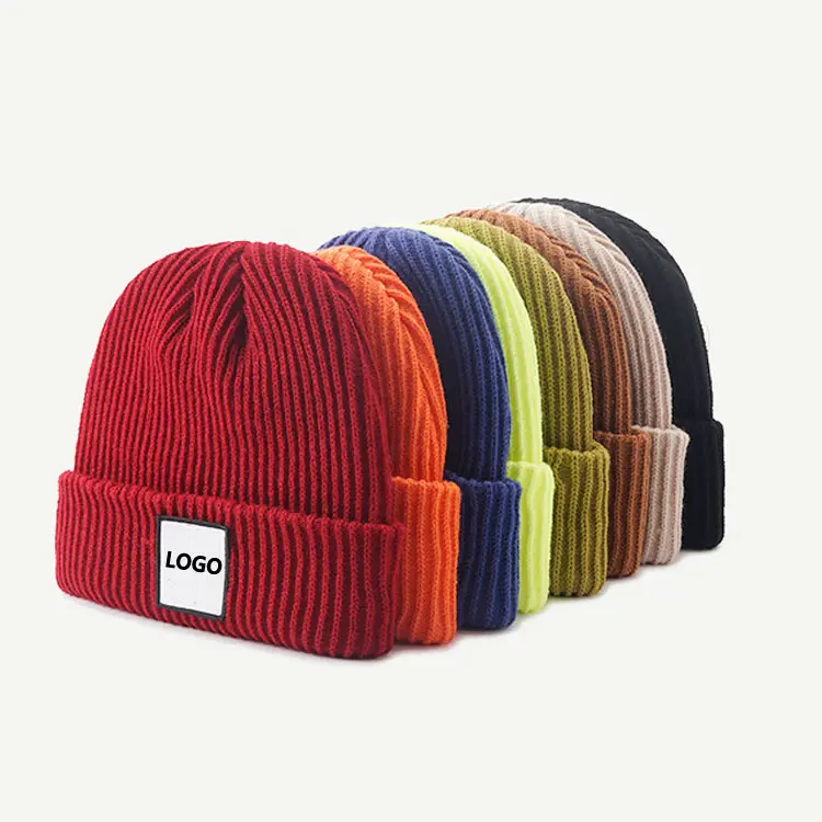 Customise patch knitted beanies winter beanie hat wholesale with custom logo
