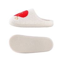 Chaussons d'intérieur chauds d'hiver à bout fermé, semelle souple en TPR antidérapante, motif brodé cœur et clé pour couple, pour la Saint-Valentin et les mariages