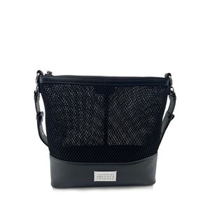 Sac à bandoulière en cuir pleine fleur avec panneau perforé – Rehausse l'attrait artistique | Silhouette moderne et avant-gardiste | Style européen - Product Image 1