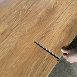 Mejor <span class=keywords><strong>Precio</strong></span> en Piso <span class=keywords><strong>Laminado</strong></span> de Madera Resistente al Agua, Ac4 <span class=keywords><strong>Ac5</strong></span>, 12mm 8mm, HDF Clase, Piso <span class=keywords><strong>Laminado</strong></span> de Alto Brillo - Product Image 1
