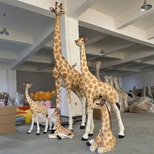 รูปปั้นยีราฟขนาดเท่าตัวจริงสั่งทำพิเศษ  พร้อมอุปกรณ์ประกอบฉากช้างขนาดใหญ่ทำจากไฟเบอร์กลาส สำหรับงานธีมซาฟารี - Product Image 5