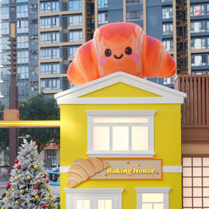 Sculpture gonflable imprimée de croissants, frites et sushis, fabriquée par une usine de structures gonflables pour centres commerciaux, festivals culinaires, expositions et événements en plein air - Product Image 6