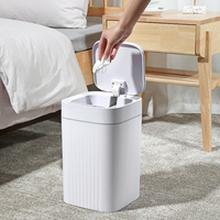 Poubelle domestique intelligente sans contact Poubelles automatiques en plastique