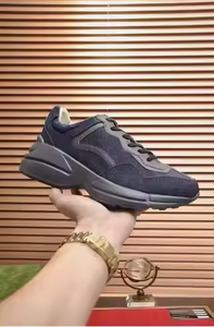 รองเท้าผ้าใบแฟชั่นดีไซน์เนอร์คุณภาพสูงสำหรับผู้ชายและผู้หญิง รองเท้าลำลอง รองเท้าวิ่ง รองเท้ากีฬา รองเท้าเดินสไตล์หรูหรา ขายส่งจากโรงงาน - Product Image 4