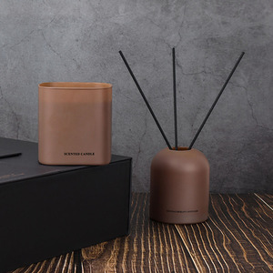 Parfum élevé personnalisé pour ensemble de diffuseur de roseaux Bouteille en verre de parfum pour usage domestique comprenant un cadeau de Noël et de Pâques haut de gamme Diwal - Product Image 1