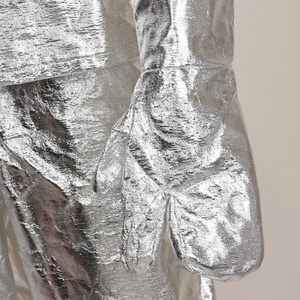 Combinaison de pompier résistante à la chaleur, conception divisée, entièrement fermée, en matériau aramide, équipement de protection pour les secours d'urgence, vision claire, durable - Product Image 4