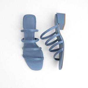 Design personalizzato <span class=keywords><strong>blu</strong></span> Eco Friendly Open Toe sandali con tacco alto pantofole per scarpe casual <span class=keywords><strong>da</strong></span> <span class=keywords><strong>donna</strong></span> scarpe <span class=keywords><strong>da</strong></span> passeggio <span class=keywords><strong>da</strong></span> <span class=keywords><strong>donna</strong></span> - Product Image 1