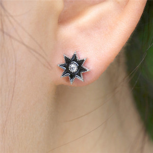 Orecchini a Perno Geometrici a Forma di Stella per Donne, Stile Coreano Minimalista, Accessorio Moda Quotidiana e da Festa, Regalo - Product Image 5