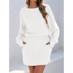 Vestido deportivo de manga larga para mujer con cuello de agujero, espalda descubierta, cintura elástica, ajuste holgado, blanco, informal, para entrenamiento, tipo skort - Product Image 3