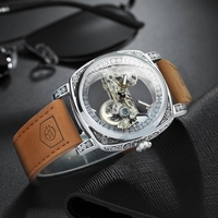 Forsining Montre Automatique Squelette Carrée Transparente pour Hommes Rétro Boîtier Gravé Luxe Lumineux Pont Doré Ceinture Horloge pour Homme