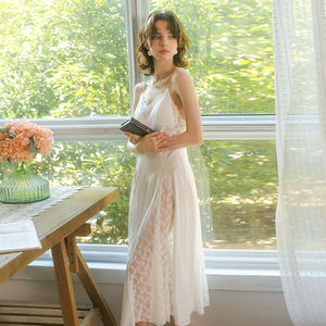 Einfarbiges Weißes Braut-Spitzen-Satin 2-Teiliges Roben-Set, V-Ausschnitt Slip Maxikleid mit Trompetenärmeln Kimono-Robe S-L - Product Image 1