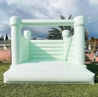 Château gonflable gonflable de videur d'enfants de thème de maison de mariage blanche
