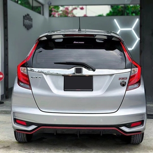 Kits de Carrocería Negros Universales Welta, Nuevo Diseño, Material ABS, Acabado Pulido, Fácil Instalación, Parachoques, Difusor Trasero - Product Image 6