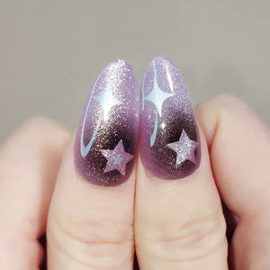 Logotipo personalizado <span class=keywords><strong>Pretty</strong></span> CAT Eyes Uñas postizas con pegamento Short Almond Abs Press on Nail Dark Purple Black Stars Charms Design Nail Tips - Product Image 4