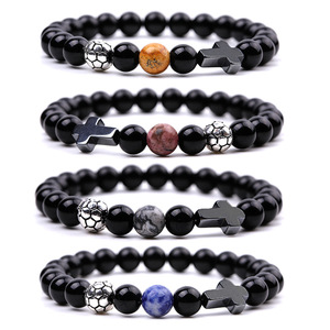 Bracelet élastique en perles <span class=keywords><strong>de</strong></span> <span class=keywords><strong>pierre</strong></span> d'onyx noir 8MM avec croix et breloque ballon <span class=keywords><strong>de</strong></span> football, cristal <span class=keywords><strong>de</strong></span> guérison, bijou fantaisie en pierres précieuses, cadeau pour homme - Product Image 1