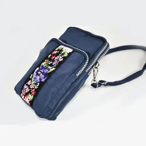Bolso bandolera pequeño de poliéster con estampado floral retro para mujer, nuevo bolso de mano para exteriores - Product Image 4