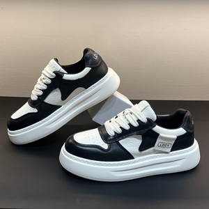 Nouvelles baskets blanches style 2026 - Chaussures décontractées à plateforme épaisses, simples et polyvalentes pour la mode haut de gamme - Product Image 3