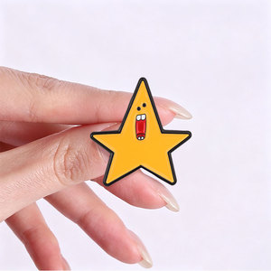 Pin Enamel Bintang Lucu Kustom, Lencana Logam Bintang Laut Kartun, Pin Kerah Bintang Kuning Menjerit, Hadiah Perhiasan Kreatif - Product Image 2