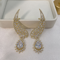 SENYU Élégantes Boucles d'oreilles Manchette en Zircon Cubique Vert Émeraude Taille Poire, Courbes Plume, Goutte d'eau, Filigrane, Aile, Bijoux de Luxe pour Femme