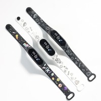 Bon marché, vente en gros, offre spéciale, bracelet d'impression de conception de bande M8, montres LED numériques de sport étanches à écran tactile pour enfants