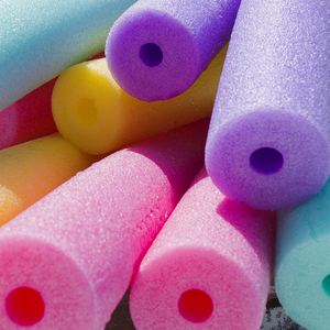 Nhà máy cung cấp colourful <span class=keywords><strong>NBR</strong></span> PVC cao su bọt ống EPE cách nhiệt bọt bảo vệ ống - Product Image 1