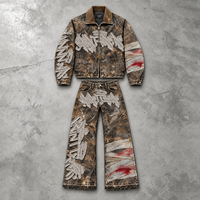 Ensemble veste en jean vintage marron et pantalon large pour homme avec détails effet brossé, style streetwear urbain, OEM ODM