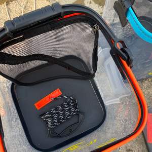 Seau de pêche pliable en EVA, boîte à pêche multifonction étanche avec poignée supérieure, orange, noir, bleu ciel, bleu foncé - Product Image 3