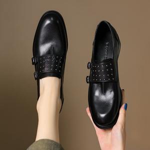 Chaussures en cuir à rivets pour femmes, style rétro, petites chaussures en cuir, nouveau design, talon profond, semelle plate - Product Image 2