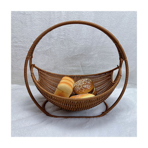 ตะกร้าผลไม้ทอจากหวายพร้อมหูจับ ตะกร้าเก็บของทรงกลมสำหรับห้องนั่งเล่น ถาดใส่ขนมและชา - Product Image 4