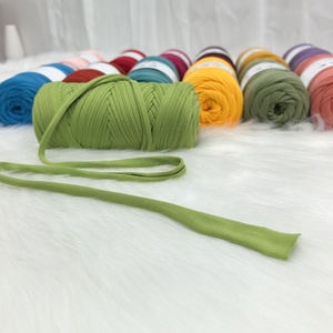 Bán buôn trực tiếp sợi len thun 100% <span class=keywords><strong>polyester</strong></span> dệt tay 200g, độ đàn hồi cao, nhuộm màu, dùng làm thảm đan móc tự làm - Product Image 1